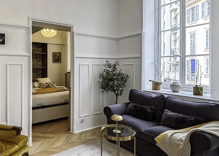 Apartment #59 Staywiz Us - Duplex Massena 1 Bdr Ac - 5 Mins Walk To Sea