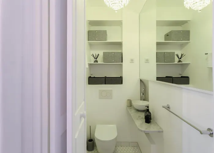 #59 Staywiz Us - Duplex Massena 1 Bdr Ac - 5 Mins Walk To Sea Διαμέρισμα