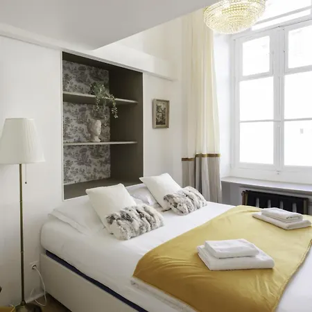 #59 Staywiz Us - Duplex Massena 1 Bdr Ac - 5 Mins Walk To Sea